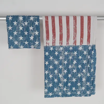 Bed set (Blue, White, Red) from Herding Cotton