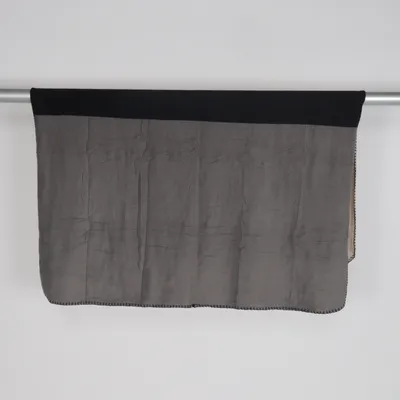 Filt (Grå, Svart, Beige) från Kosta Linnewäfveri Återvunnen polyester