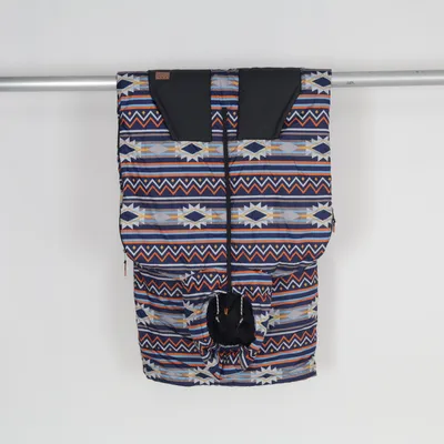 Sac de couchage (Passenger, Passenger sleeping bag, boho, bohemian , hippy, hippien ,sleeping bag, camping sleeping bag, outdoor sleeping bag, travel sleeping bag, van life, campervan, road trip, overlanding, glamping, camping gear, hiking gear, trekking, backpacking, bushcraft, survival gear, outdoor equipment, adventure gear, lightweight sleeping bag, compact sleeping bag, insulated sleeping bag, warm sleeping bag, festival camping, music festival, picnic, camp gear, nature, wilderness, travel essentials, adventure travel, explorer, camper, bivouac, scout, cabin trip, hiking equipment, camping accessory, outdoor lifestyle, eco travel, premium camping, like new, excellent condition, high quality, rare, gift idea, adventure, travel gear, weekend getaway, mountain camping, forest camping, durable, comfortable, packable, poncho,) de Passenger Polyester recyclé