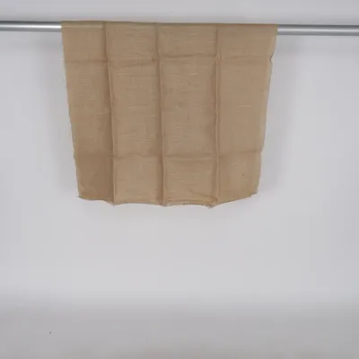 Bordsduk (Beige) från Panduro