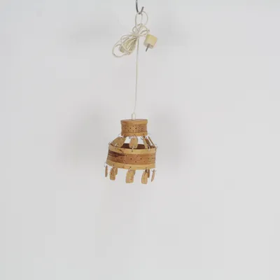 Fönsterlampa (höjd 21 cm diameter 19 cm näver lampa taklampa näverslöjd vintage retro hantverk hemslöjd lampskrärm signerad) från Björk