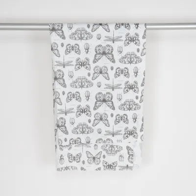 Shower curtain (White, Black)
