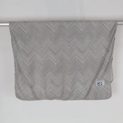 Filt (Vit, Svart) från Kosta Linnewäfveri