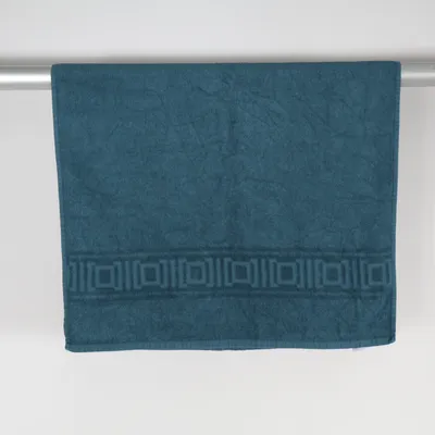 Badetuch (Blau) von Morgan Madison Baumwolle