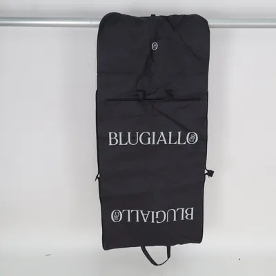 Resegarderob från Blugiallo