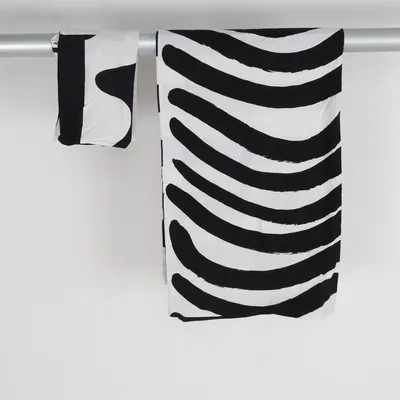 Bed set (Black, White) from Marimekko Cotton
