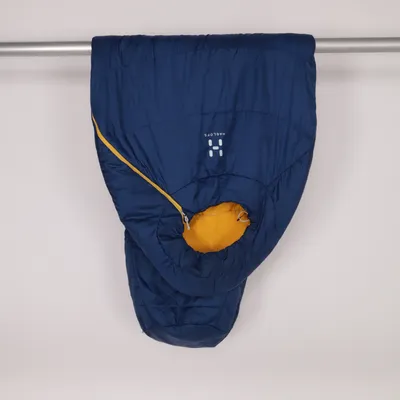 Sovsäck (Blå, Gul) från Haglöfs Polyester