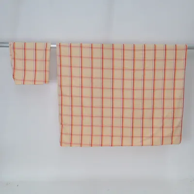 Sengesæt (Beige, Rød) fra Novitesse Polyester