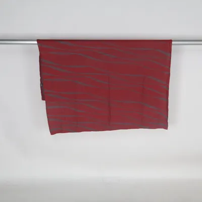 Bordsduk (Röd, Grå) från Goldwin