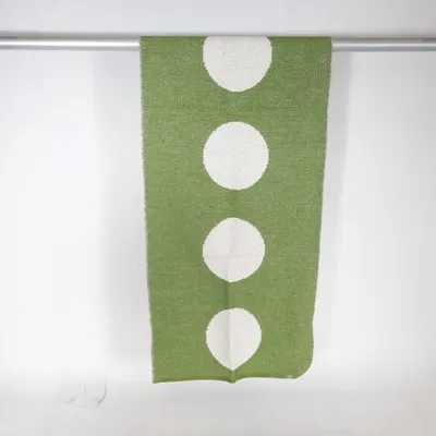 Tapis en plastique (Vert, Blanc) de Pappelina