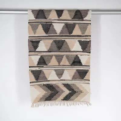 Fladvævet tæppe (Beige, Grå, Sort) fra Indiska Bomuld, Elastan