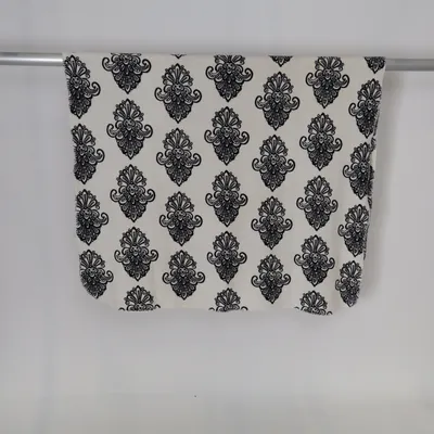 Filt (Vit, Svart) från Bercato Polyester