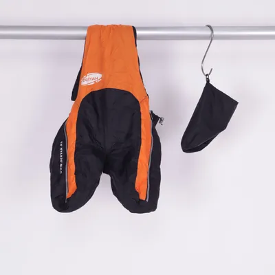 Sleeping bag (Black, Orange) from Deryan