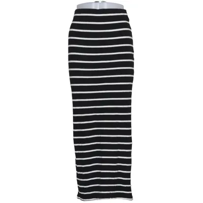 Långkjol (Svart, Vit) från Pull & Bear