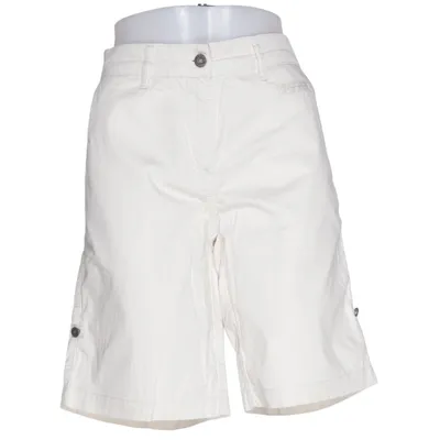 Shorts (Beige) from Carin K