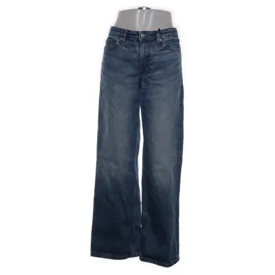 Jeans (Ample Low Loose Jeans) från Weekday Bomull