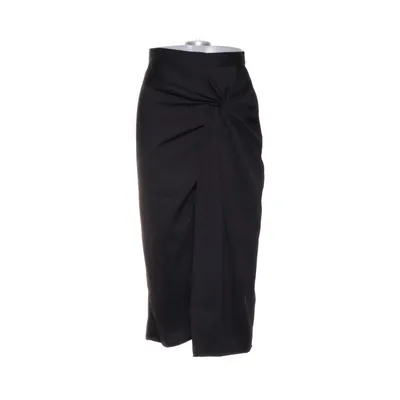 Wrap skirt (Black) from The Editor's Market