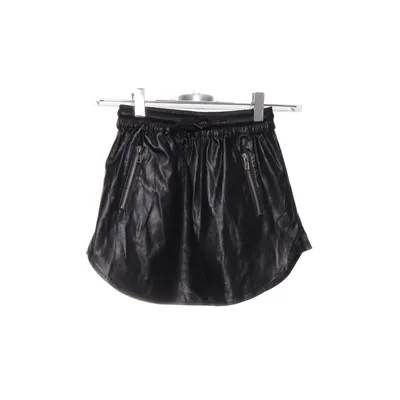 Kjol (Svart) från Petit by Sofie Schnoor Skinnimitation