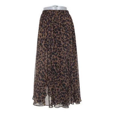 Maxi skirt (Beige, Black) from Chicwish Polyester