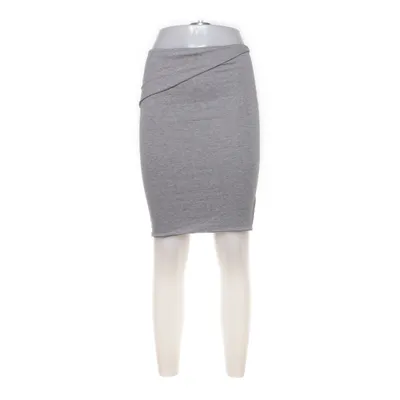Skirt (Gray, Pink) from Noe