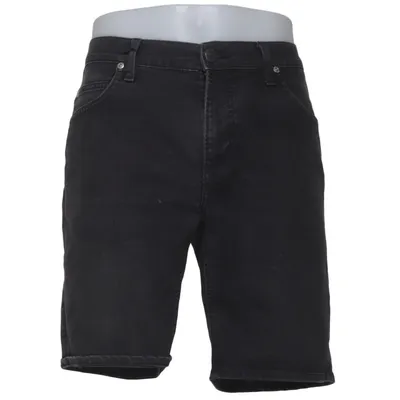 Denim shorts (Black) from Lee Cotton