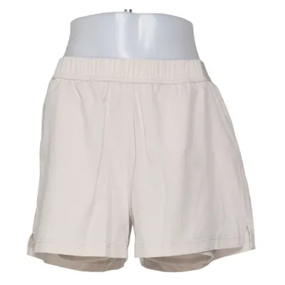 Sports shorts (Beige) from New Apparel Elastane, Polyester