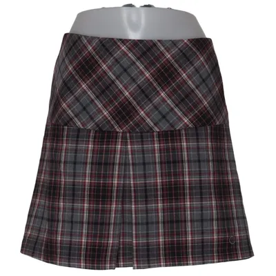 Kjol (Grå, Röd, Svart) från Number One Elastan, Polyester, Viskos