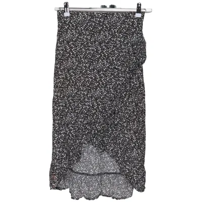 Jupe portefeuille (Noir, Blanc) de Ü by KappAhl Viscose