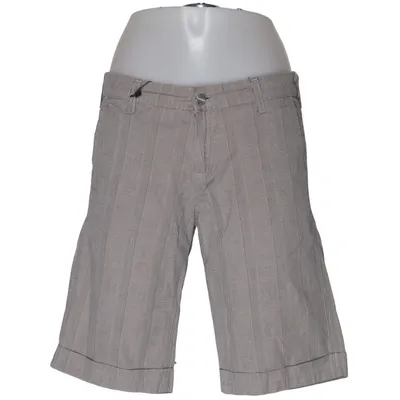 Shorts (Presenter Bermuda) från Carhartt Bomull