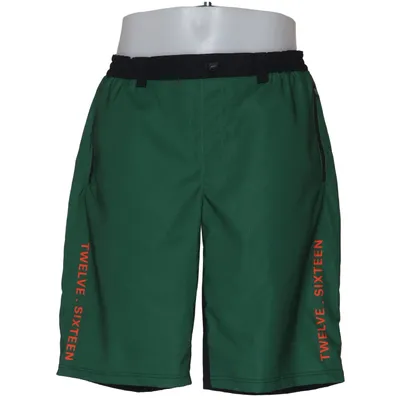 Outdoor Shorts (Grün, Schwarz) von Twelve Sixteen Elasthan, Polyester