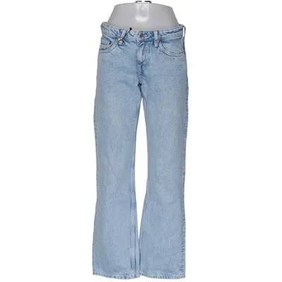 Jeans (Arrow Low Straight Jeans) från Weekday Bomull