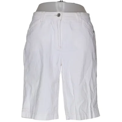 Shorts (White) from Gardeur