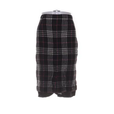 Kjol (Svart, Röd, Vit) från Hammer Acetat