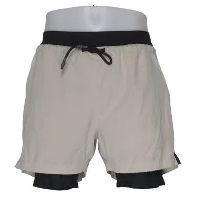 Träningsshorts (Beige, Svart) från Contra Elastan, Polyester