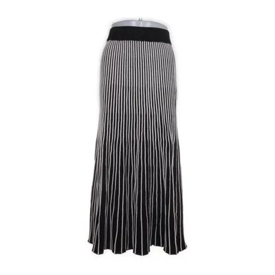 Långkjol (Svart, Vit) från Reserved Polyamid, Polyester, Viskos