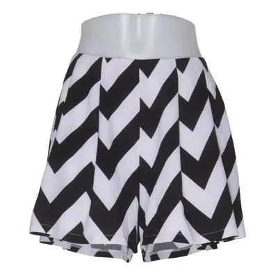 Shorts (Black, White) from Choies