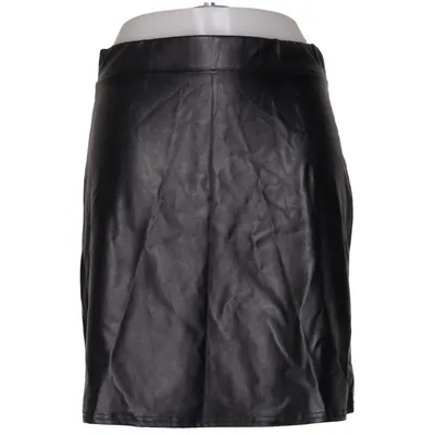 Jupe (Leatherlook Skirt) de NLY One Élasthane, Polyester, Polyuréthane