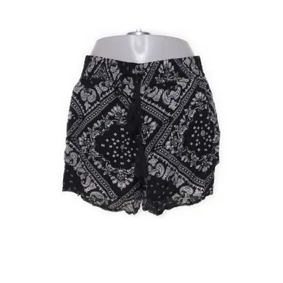 Shorts (Svart, Vit) från FB Sister Viskos