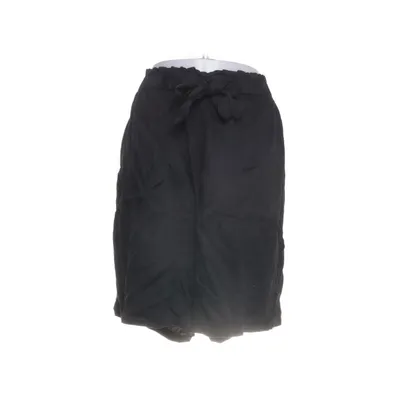 Korte broek (Zwart) van MyWear Woman Lyocell