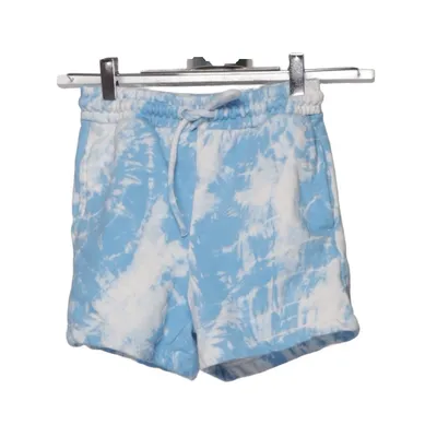 Sweat shorts (Lindex Kids • mjukisshorts • strl 134/140 • blå vit • tie dye • batik • dragsko • resårmidja • bomullsmix • sommarshorts • lek • skola • mycket bra skick • preloved • Y2K kids • athleisure • pastelcore) from Lindex Kids Cotton, Polyester