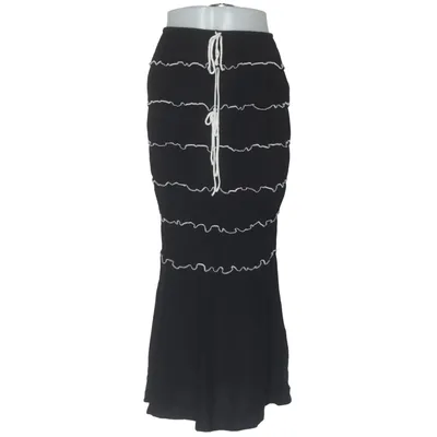 Långkjol (Sweet Contrast Skirt) från Nelly Viskos