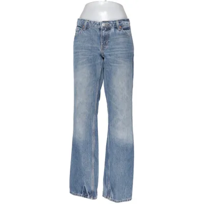 Jeans (Arrow Low Straight Jeans) från Weekday