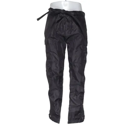 Friluftsbyxor (Svart) från MNML Nylon