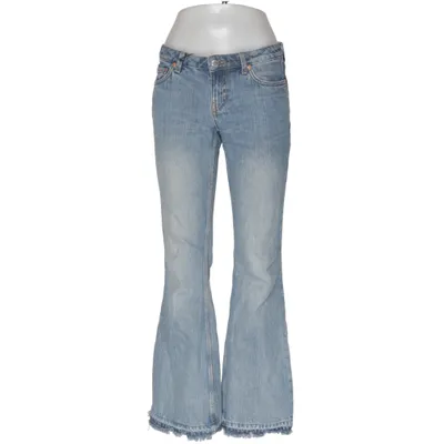 Jeans (Nova Low Slim Bootcut Jeans) från Weekday Bomull