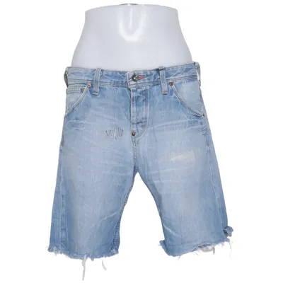 Denim shorts (101B) from Lee Cotton