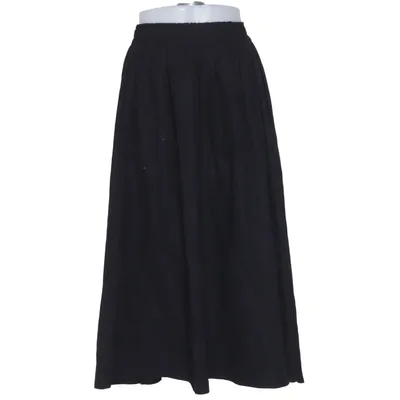 Långkjol (Svart) från Lily J Polyester