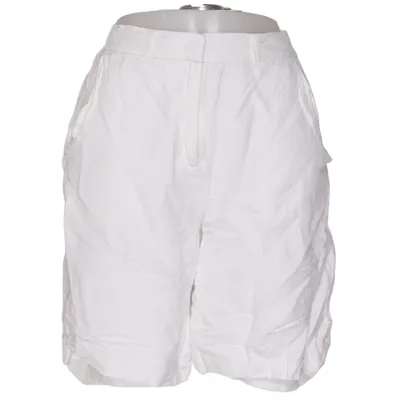 Shorts (White) from Soaked in Luxury Cotton, Linen