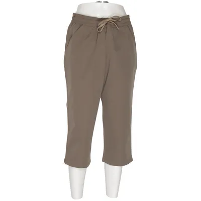 Three-quarter pants (Green) from Nature Trail Polyester