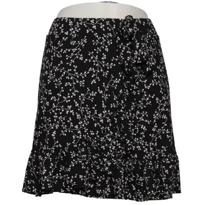 Skirt (Black, White) from Trendyol Elastane, Polyester