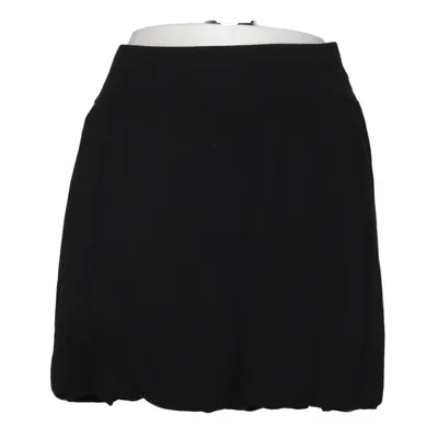 Skirt (Black) from Vekem Viscose
